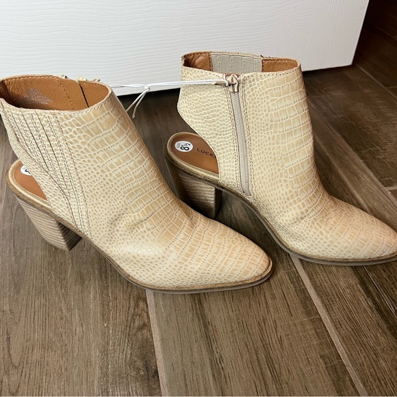 Lucky Brand Booties - Picture 5 of 11